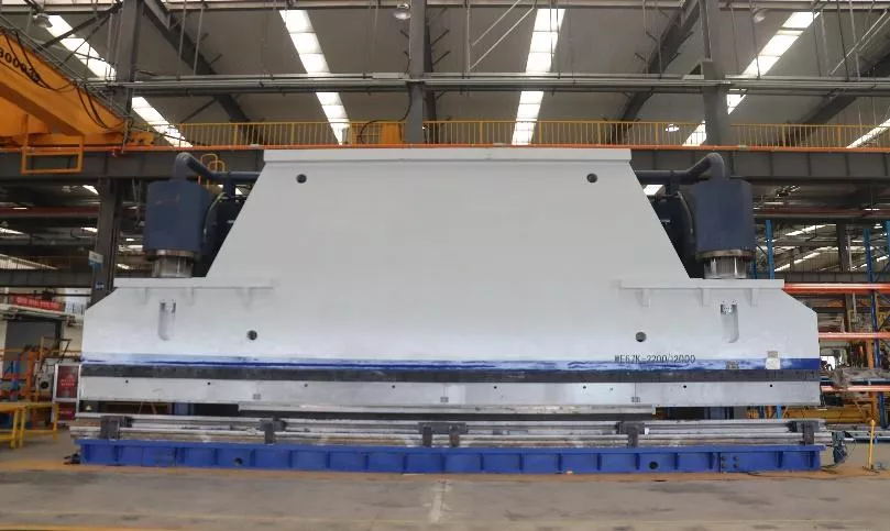 2200 tons of controlled bending machine