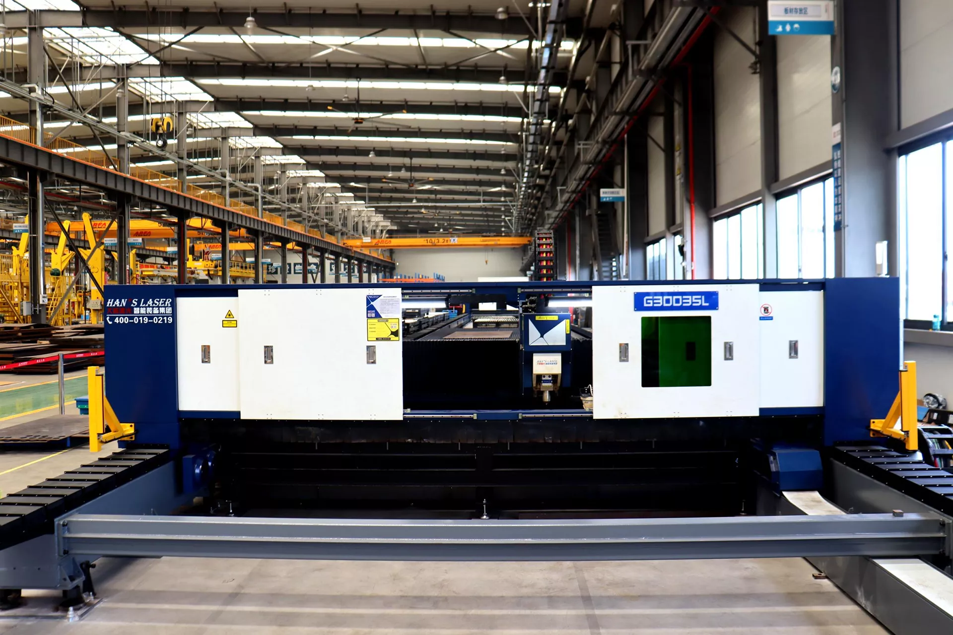 Wire rail type ultra-large format fiber laser cutting machine